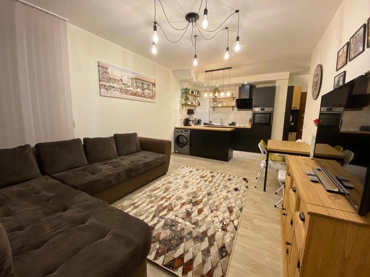 Habitat Sea View Apartment וארנה מראה חיצוני תמונה